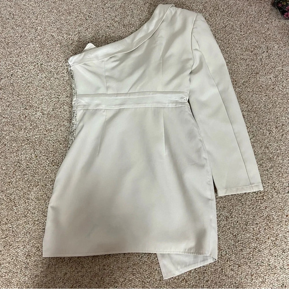 elle zeitoune Alexa Asymmetric Sequin Dress 17055 - Picture 4 of 13